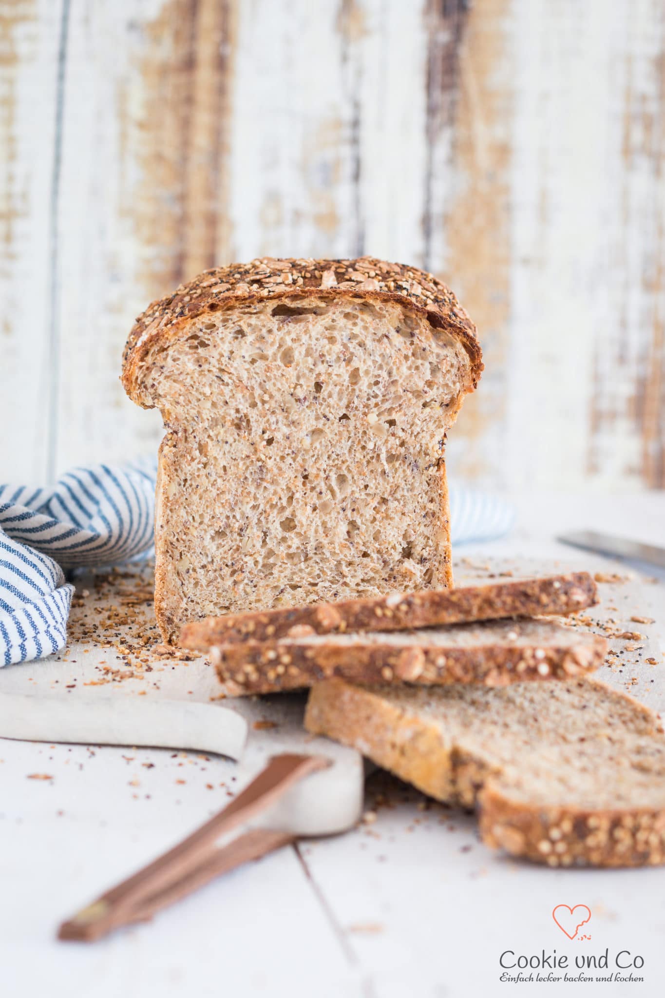 Saftiger Körnertoast mit Salz-Hefe-Verfahren.