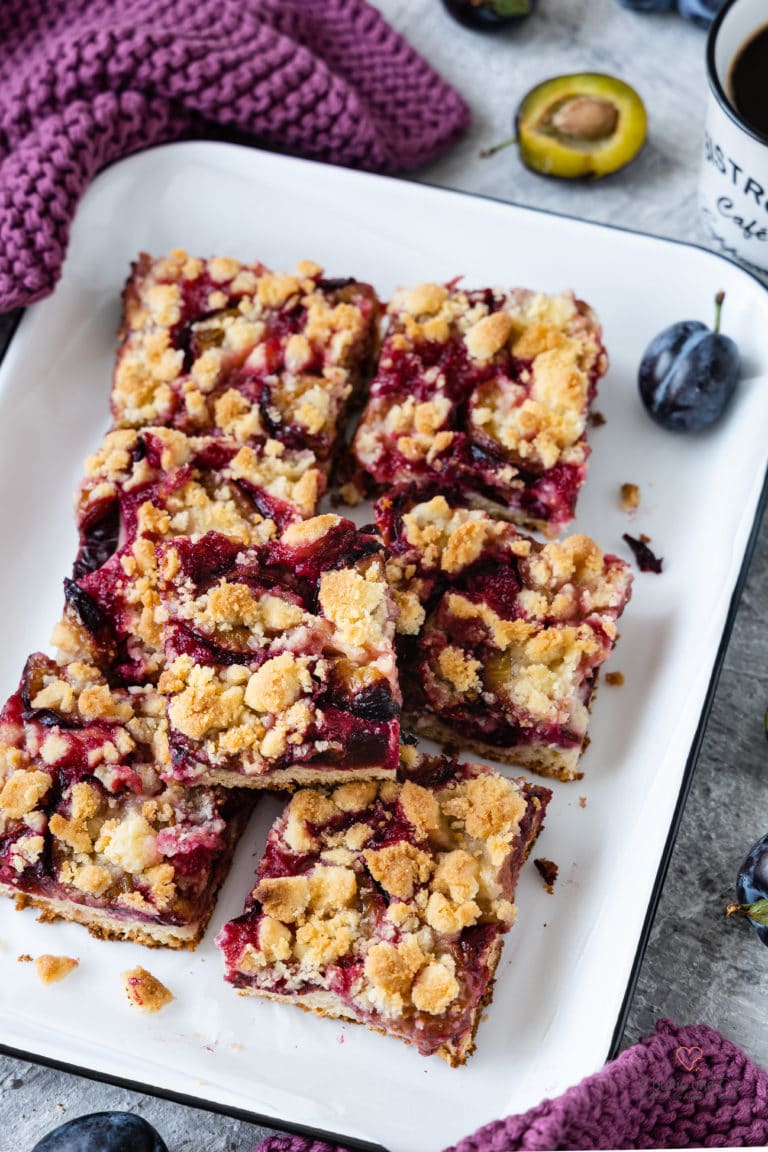 Pflaumenkuchen vom Blech mit vielen Streusel