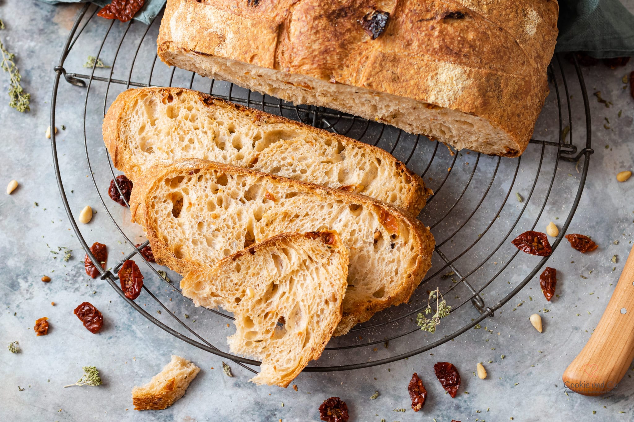 mediterranes Tomatenbrot (hefefrei)